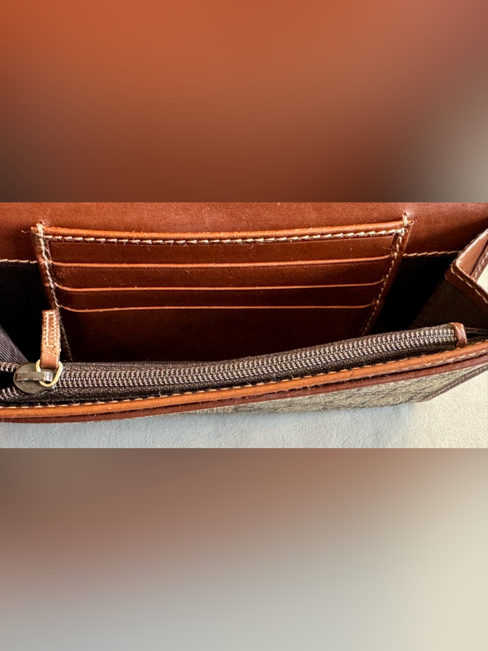 Gucci Foldover Wallet - Picture 12 of 13